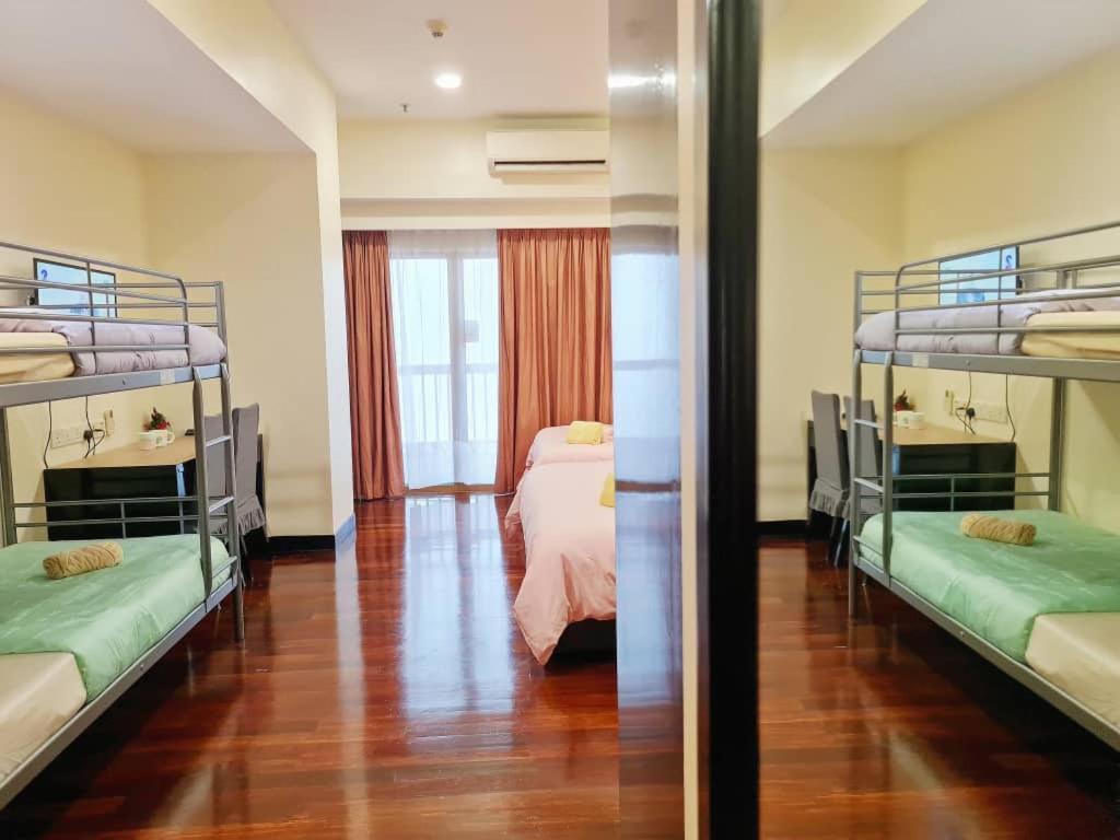 Exclusive Family Suites 5-6 Pax @ Sunway Pyramid Петалинг-Джая Экстерьер фото